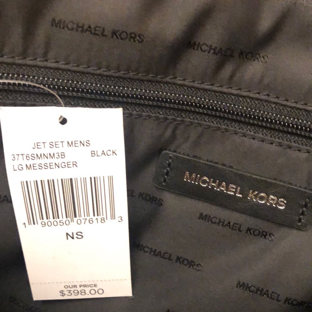 Michael Kors Mens Messenger Bag - Picture 7 of 7
